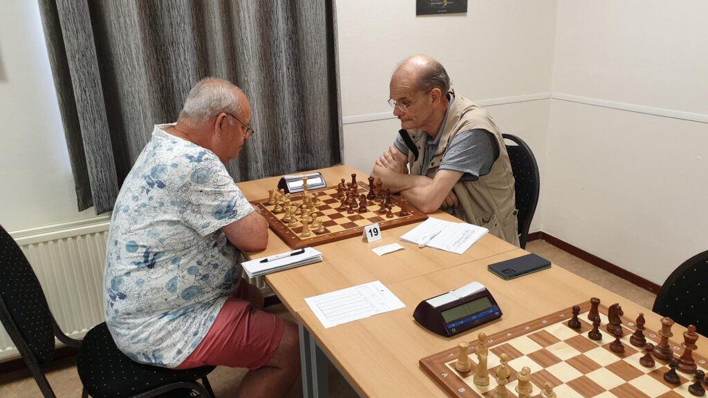 Leo Koppelaar tegen Mark van Hulst